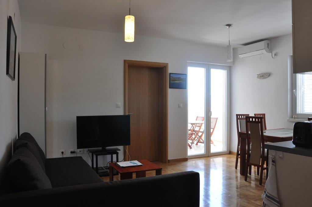 Jelena Apartments Bol Luaran gambar